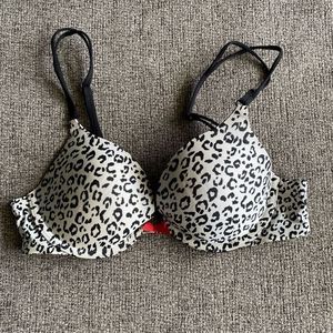 Victoria’s Secret wear everywhere black leopard push-up bra beige and black 34B